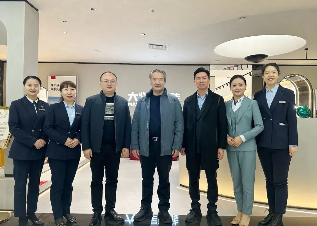 戰(zhàn)略牽引，直擊一線丨將軍陶瓷集團(tuán)柳朝陽董事長深入走訪終端市場