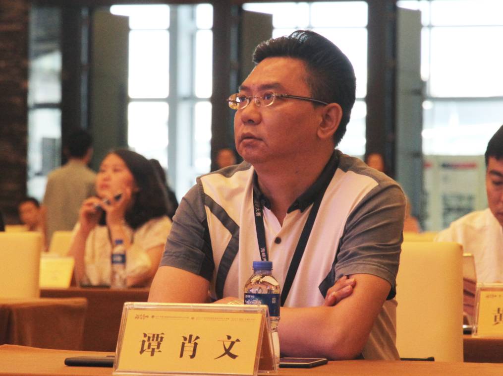 設(shè)計(jì)驅(qū)動(dòng) 品牌升級(jí)丨大將軍陶瓷攜手海峽兩岸四地室內(nèi)設(shè)計(jì)大賽 為設(shè)計(jì)發(fā)聲！
(圖2)