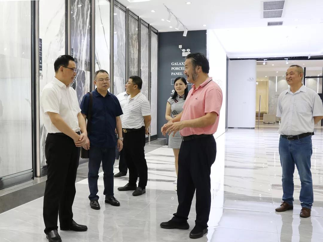 頭條丨衡陽(yáng)政府考察團(tuán)再度走進(jìn)將軍企業(yè)，共商發(fā)展未來(lái)！
(圖3)