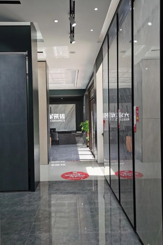 新店鑒賞 | 大將軍瓷磚高州旗艦店，以全新SI形象登場！(圖5)